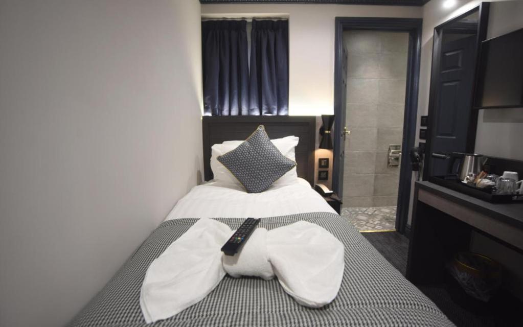 The Pack And Carriage London Hotel Exterior photo